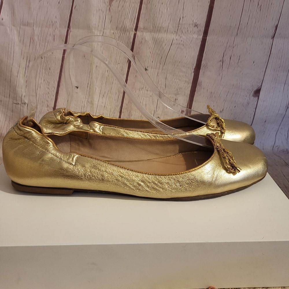 Elegant Gold Ballet Flats - Picture 5 of 9